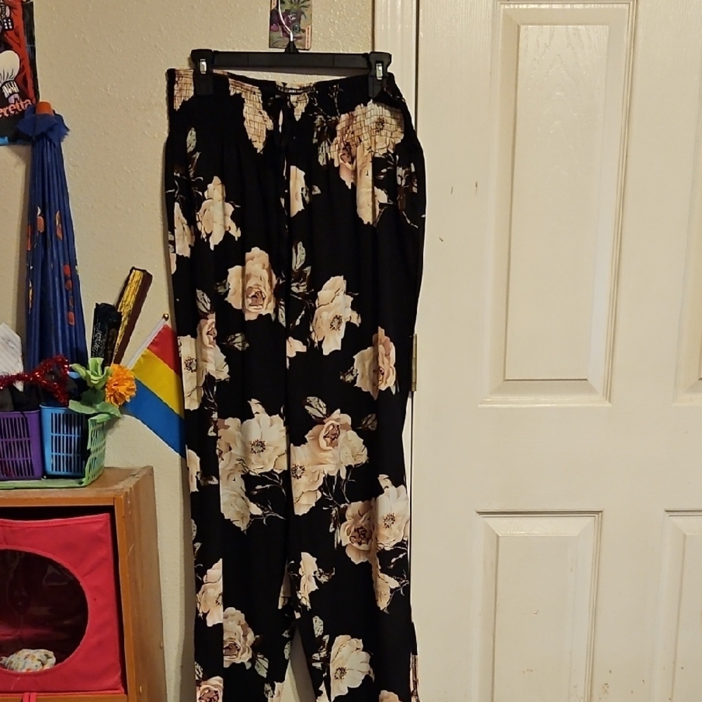 SHEIN Black and Cream Wide Leg Jumpsuit with Floral Design